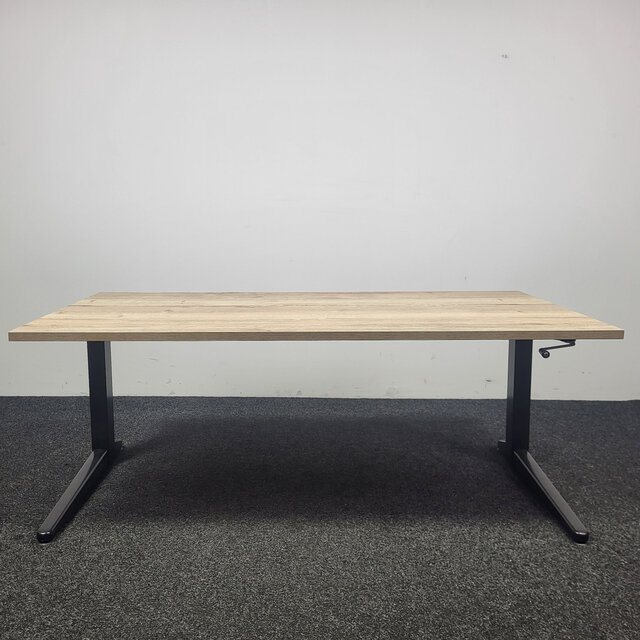 Ahrend Slingerbureau - Rechthoekige Zwarte Poot | 160 x 80 cm