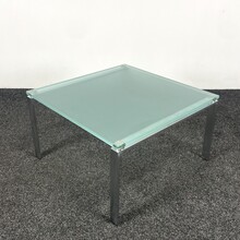 Walter Knoll "Foster 500" bijzettafel