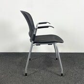 HHerman Miller Caper Stoel Met Armleuningen - Zwart