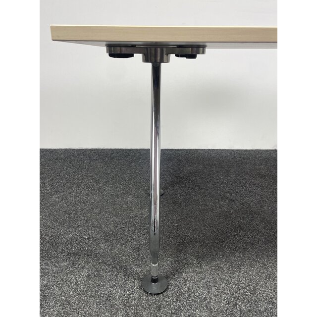 Vitra Ad Hoc Designtafel 120 x 80 cm - Ahorn Blad