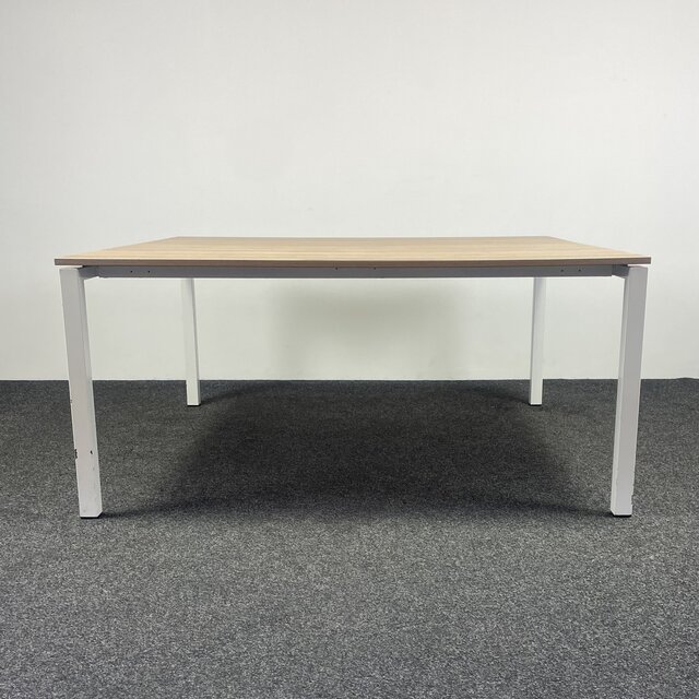Vergadertafel met Havanna Blad | 160 x 160 cm (bxd) Vergadertafel met Havanna Blad | 160 x 160 cm (bxd)