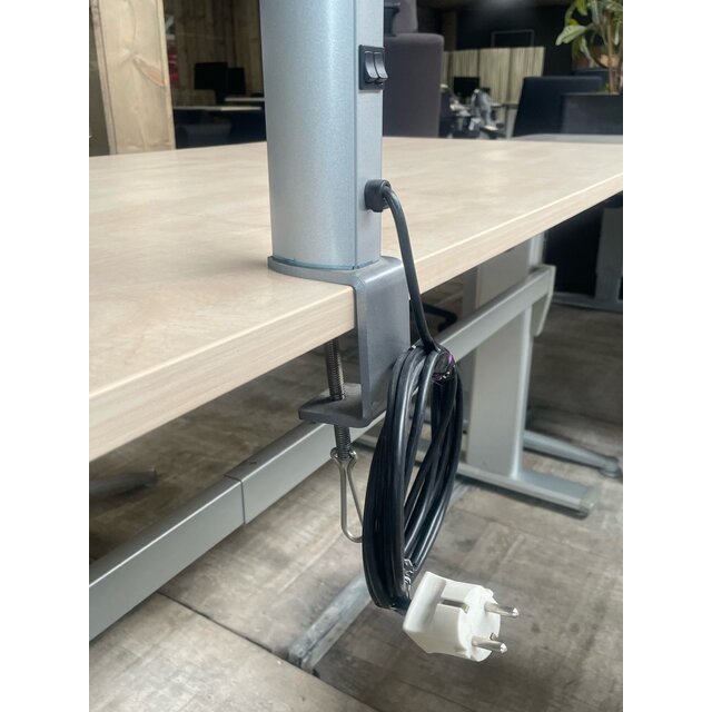 Klem Bureaulamp - 117 cm Hoog Klem Bureaulamp - 117 cm Hoog