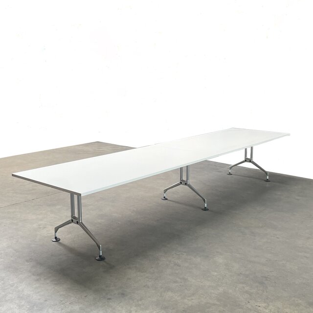Vitra Ad Hoc Vergadertafel - 360 of 400 cm Breed