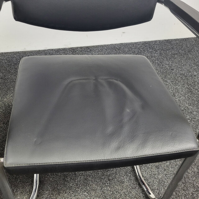 Zwart Slede Vergaderstoel (Set van 2) Zwart Slede Vergaderstoel (Set van 2)