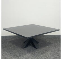 Zwarte Salontafel Met Metalen Kruispoot