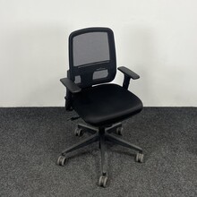 Zwarte Bureaustoel Met Mesh Rug