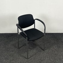 Zwarte Vergaderstoel Met Armleggers