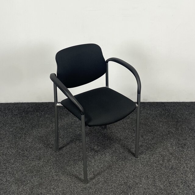 Zwarte Vergaderstoel Met Armleggers