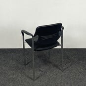 Zwarte Vergaderstoel Met Armleggers