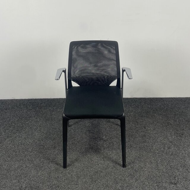 Vitra Medaslim Vergaderstoel - Met Armleggers