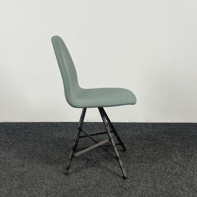 Spoinq Piramide Stoel - Staal | Blauw