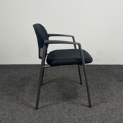 Ahrend 320 Vergaderstoel - Rechte Armleggers - Antraciet Onderstel