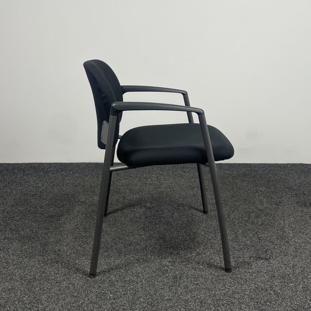 Ahrend 320 Vergaderstoel - Rechte Armleggers - Antraciet Onderstel