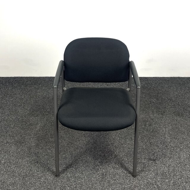 Ahrend 320 Vergaderstoel - Rechte Armleggers - Antraciet Onderstel