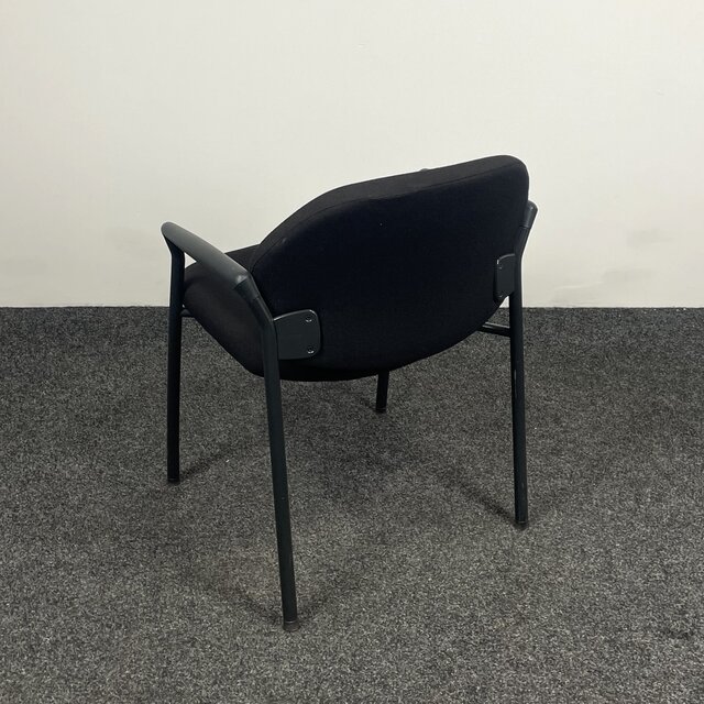 Gebruikte Ahrend 320 Vergaderstoel - Schuine Armleggers - Zwart Onderstel