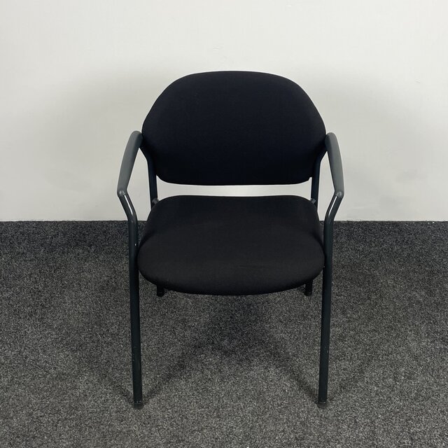 Gebruikte Ahrend 320 Vergaderstoel - Schuine Armleggers - Zwart Onderstel