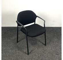 Gebruikte Ahrend 320 Vergaderstoel - Schuine Armleggers - Zwart Onderstel