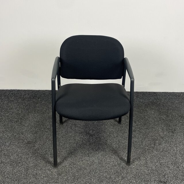 Ahrend 320 Vergaderstoel - Rechte Armleggers - Zwart Onderstel