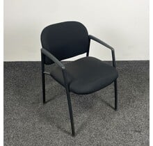 Ahrend 320 Vergaderstoel - Rechte Armleggers - Zwart Onderstel