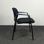 Ahrend 320 Vergaderstoel - Rechte Armleggers - Zwart Onderstel