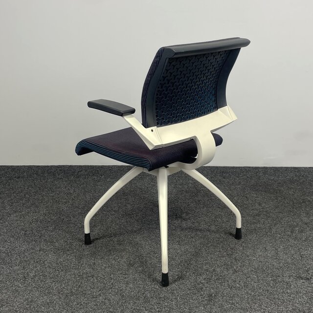 Ahrend 240 Vergaderstoel - Stoffen Zitting