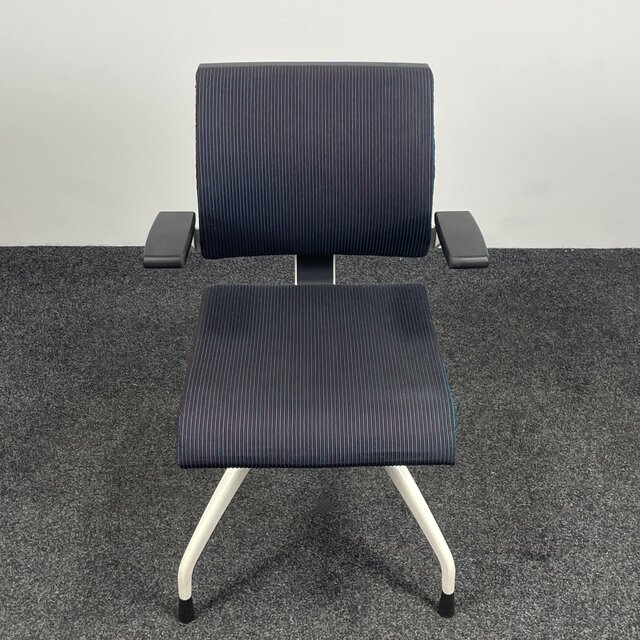 Ahrend 240 Vergaderstoel - Stoffen Zitting