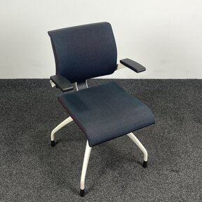 Ahrend 240 Vergaderstoel - Stoffen Zitting