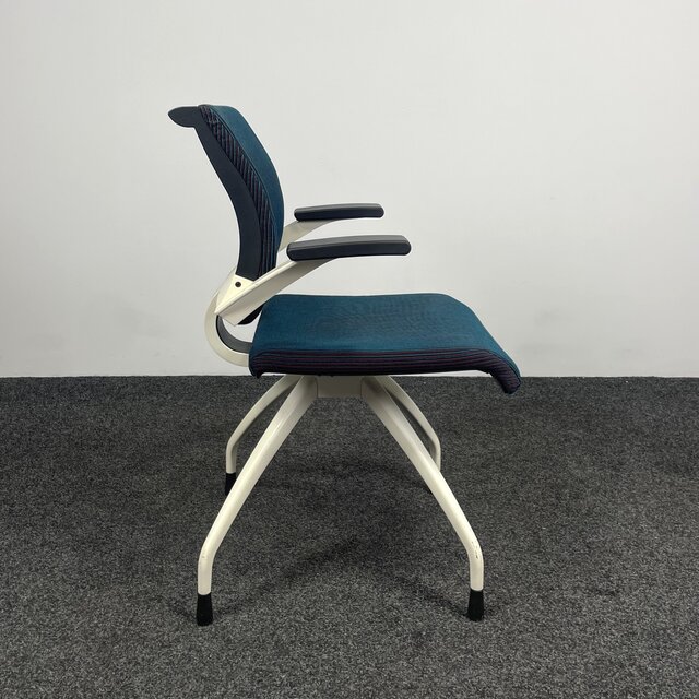 Ahrend 240 Vergaderstoel - Stoffen Zitting