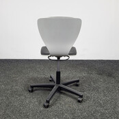 Ahrend Werkstoel - Zwart / Witte Zitting