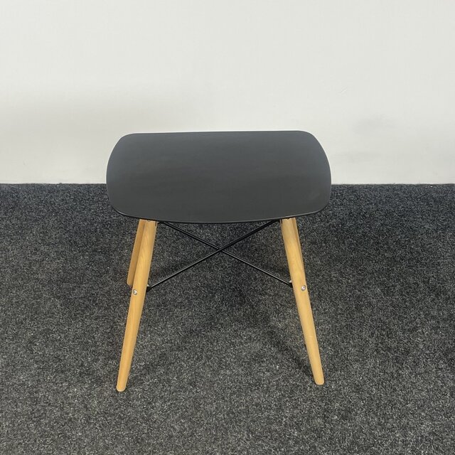 Zwarte Kruk - Houten Onderstel