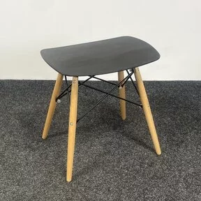 Zwarte Kruk - Houten Onderstel