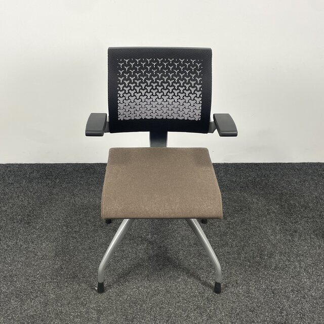 Ahrend 240 Vergaderstoel - Bruine Zitting