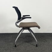 Ahrend 240 Vergaderstoel - Bruine Zitting