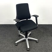 BMA Axia Bureaustoel Zwart | Nieuw Gestoffeerd - Copy