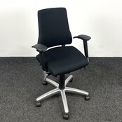 BMA Axia Bureaustoel Zwart | Nieuw Gestoffeerd