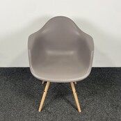 Taupe Kuipstoel - Houten Onderstel