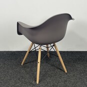 Taupe Kuipstoel - Houten Onderstel