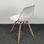 Kantinestoel Wit - Houten Onderstel