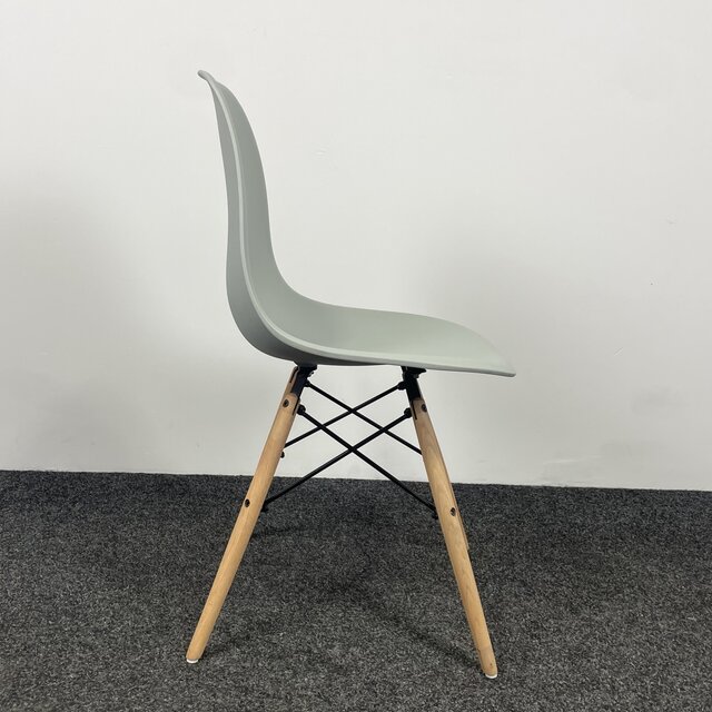 Kantinestoel Lichtgrijs - Houten Onderstel