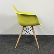 Lichtgele Kuipstoel - Houten Onderstel