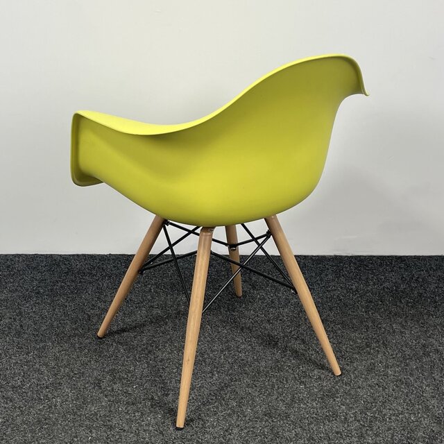 Lichtgele Kuipstoel - Houten Onderstel