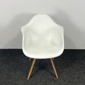 Kuipstoel Wit - Houten Onderstel