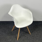 Kuipstoel Wit - Houten Onderstel