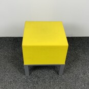 Quinze & Milan Primary Poef - Geel