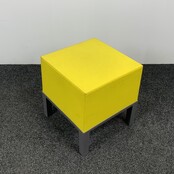 Quinze & Milan Primary Poef - Geel