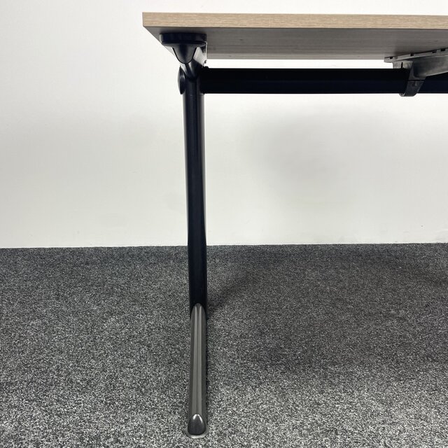 Bureau Ahrend 500 - Midden Eiken Blad | 120 x 80 cm