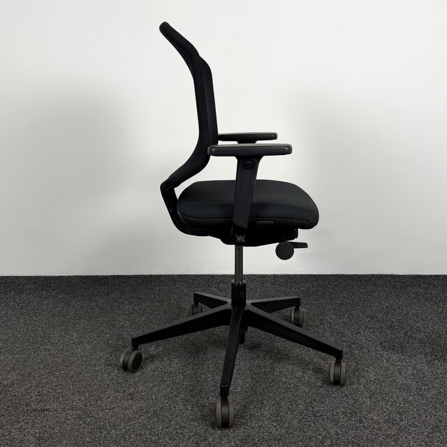 Refurbished Bureaustoel Giroflex 434 - Zwart