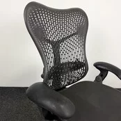 Bureaustoel Herman Miller Mirra 2 - Zwart (A)