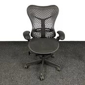 Bureaustoel Herman Miller Mirra 2 - Zwart (A)