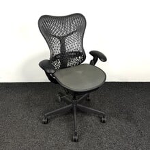 Bureaustoel Herman Miller Mirra 2 (B)